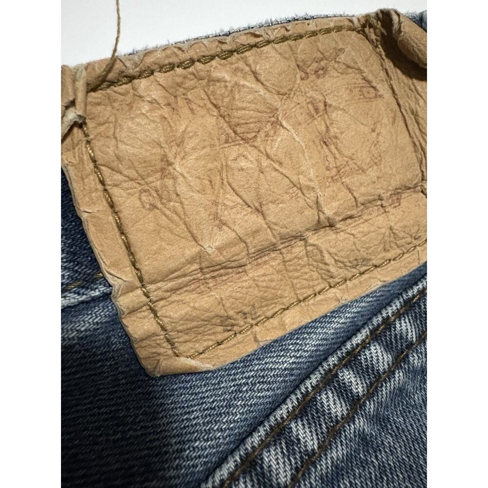 Vintage Levi’s 501 Made in USA Cutoff Denim Shorts Women’s Size 32 Button Fly - Picture 3 of 7